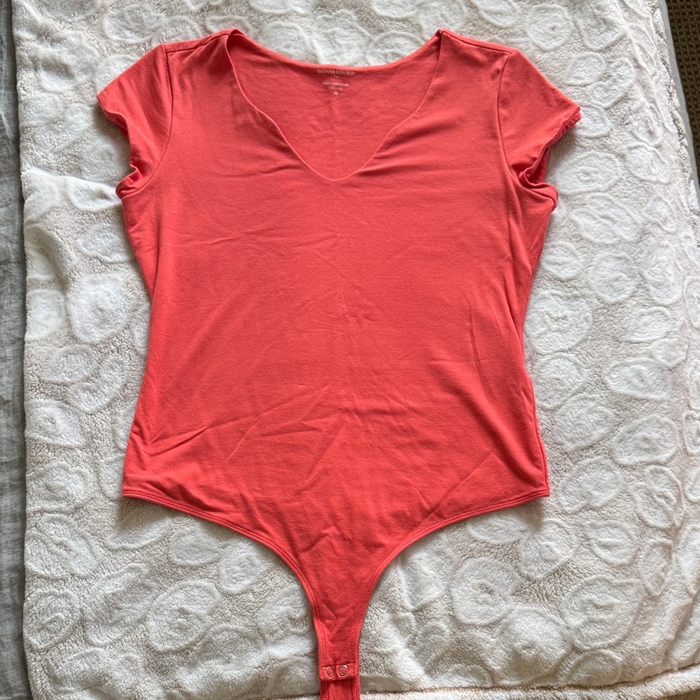 Banana Republic Coral Soft Stretch Tee